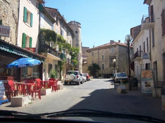 village de Lézan