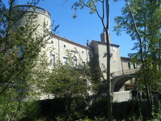 Chateau de Lézan