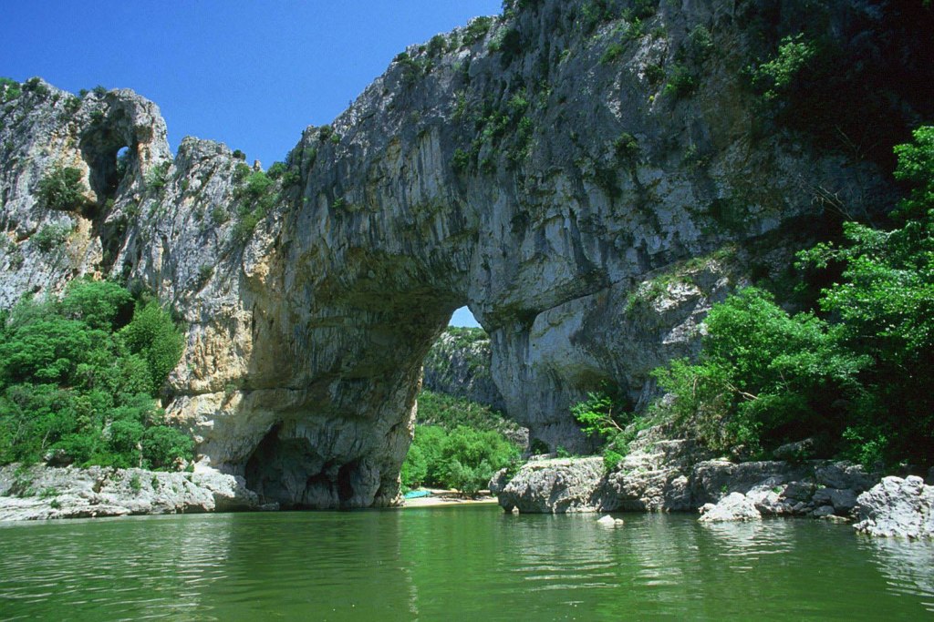 Le pont d'arc à Vallon pont d'arc 